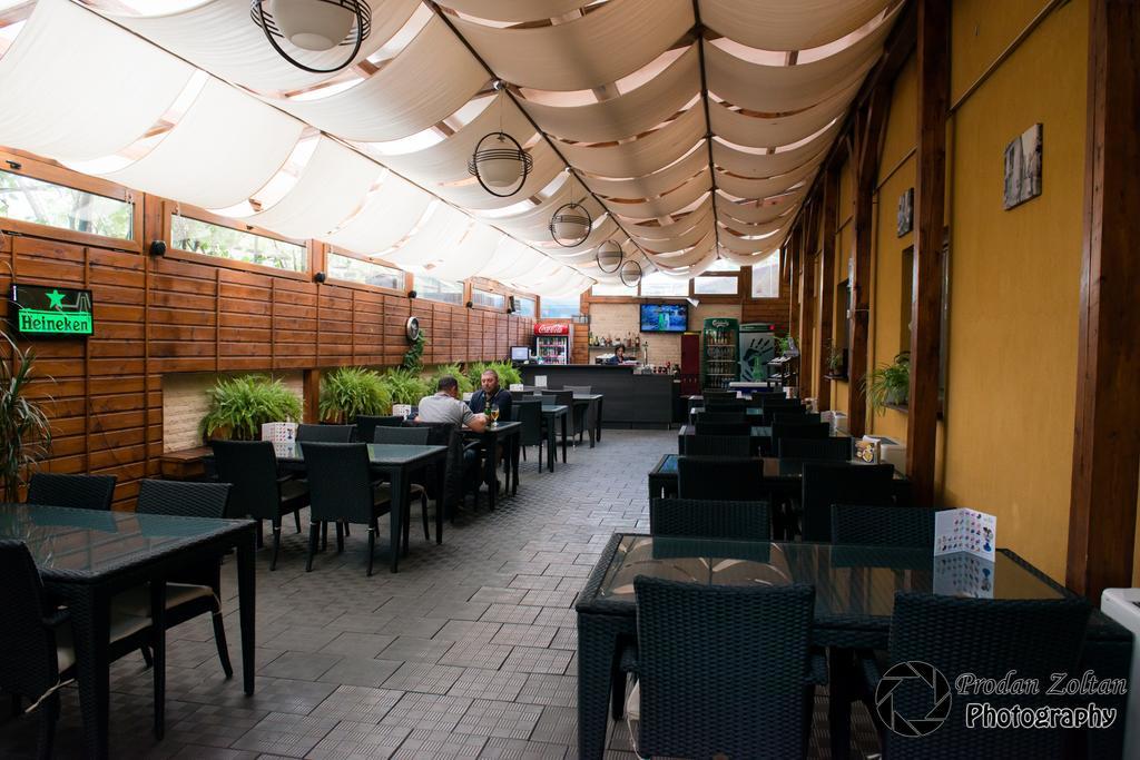 Pensiunea Schwartz Cluj-Napoca Exteriör bild